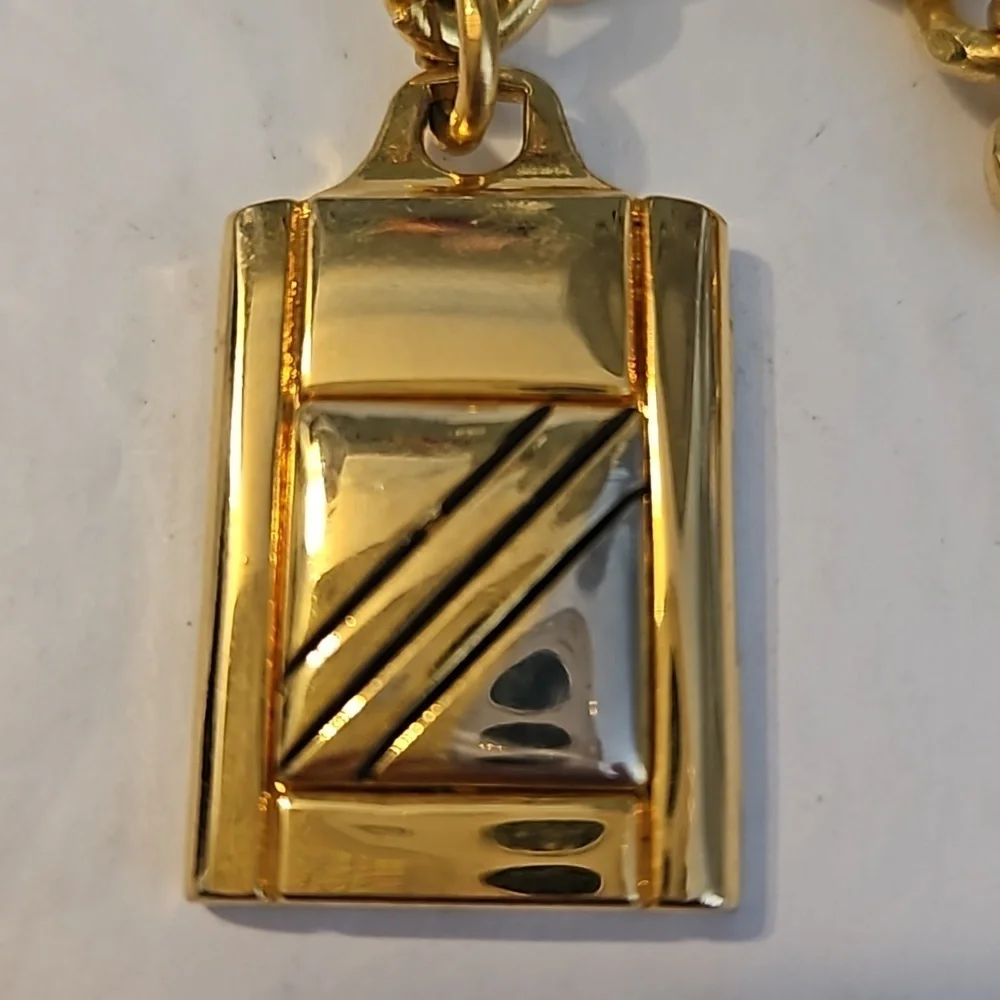 Goldtone Modern Style Key Chain
